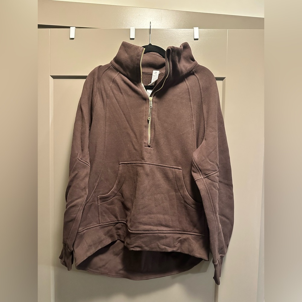 Lululemon half zip sweatshirt. Size M/L. Brown